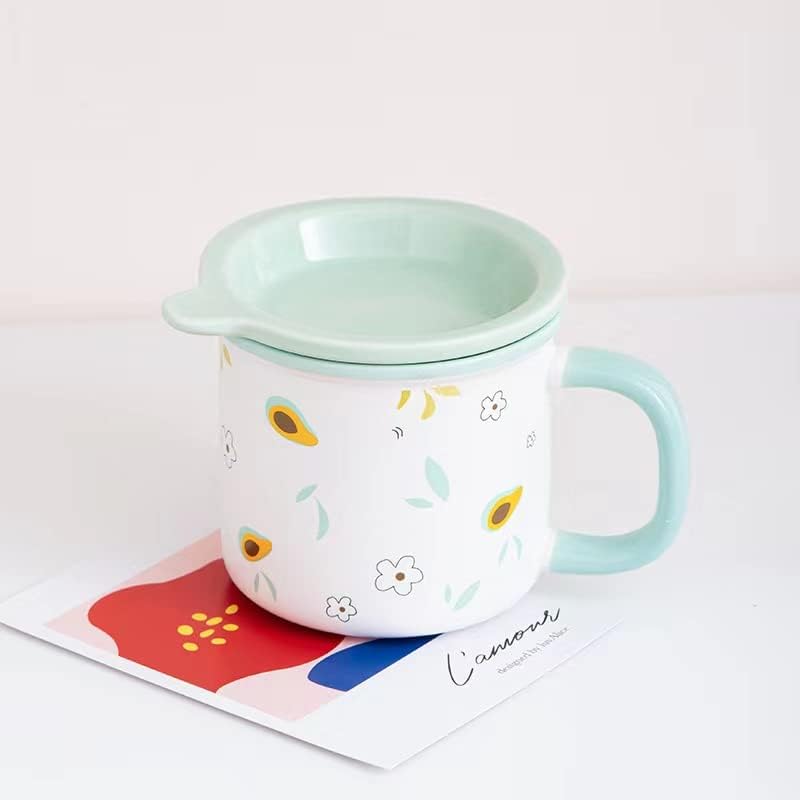 RQEVSNVK Yaratıcı Karikatür Güzel Çilek Rüzgar Cam kapaklı kupalar kapaklı kaşık Şeffaf Kahvaltı Kahve Çay süt kupası
